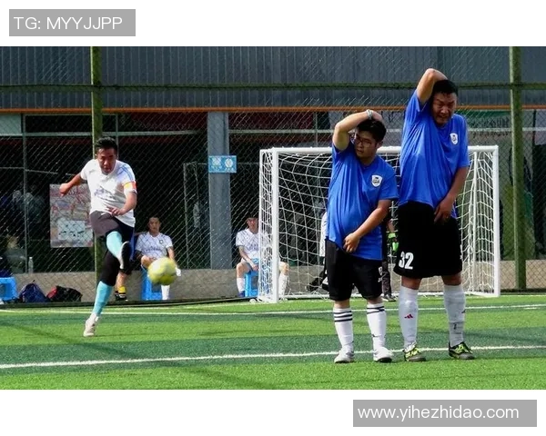 黄强独家解析足球技巧与战术分享助你提升足球水平